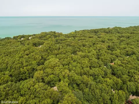 18657 Forest Beach Dr, New Buffalo, MI 49117