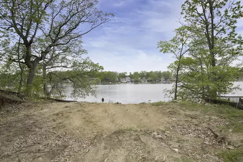 70494 Shady Ln, Porter, MI 49099