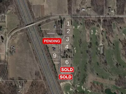 2885 Peachtree Ln, Benton Harbor, MI 49022