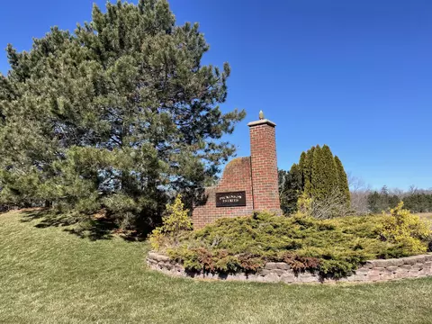 dickinson court unit: LOT 9, Royalton, MI 49085