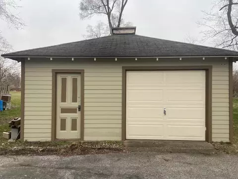 248 E Napier Ave, Benton, MI 49022