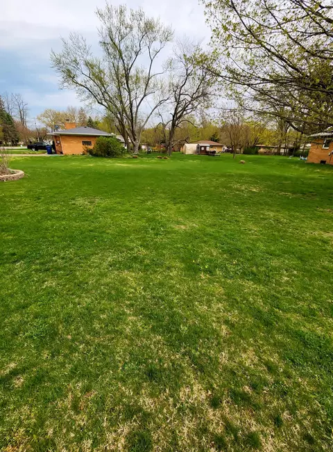 4 Nickerson Ave, Benton, MI 49022