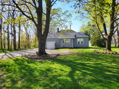 3218 N 5th St, Niles, MI 49120