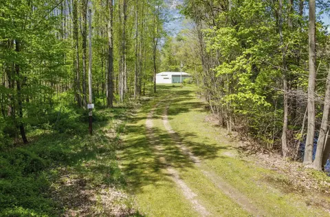 52520 67 12 St, Hartford, MI 49057
