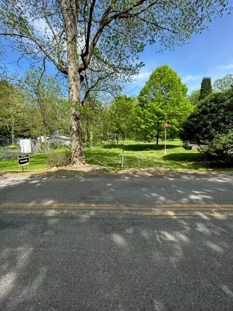 W Clear Lake Road, Buchanan, MI 49107