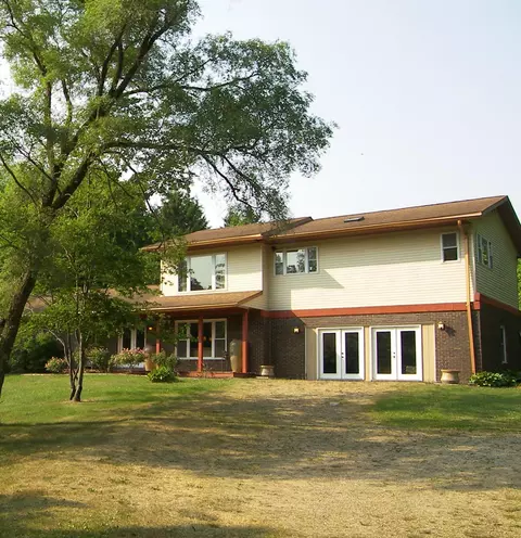 4055 W Olive Branch Rd, Galien, MI 49113