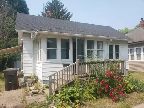 617 N Mechanic St, Berrien Springs, MI 49103