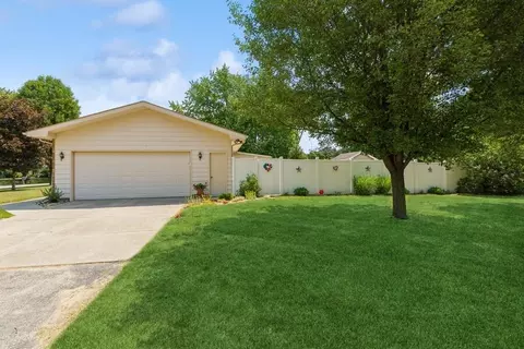 1860 Arcadia Dr, Lincoln, MI 49085