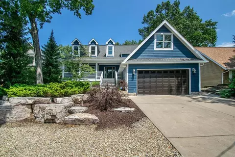 208 Marx Dr, New Buffalo, MI 49117