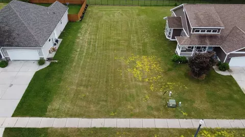 270 Market Pl, Benton Harbor, MI 49022