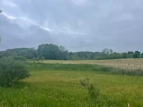 40200 10th Ave, Bloomingdale, MI 49026
