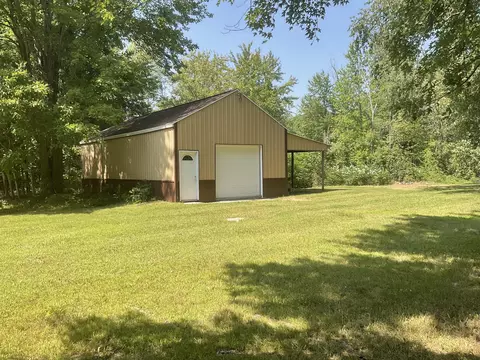 40958 M-40, Waverly, MI 49079