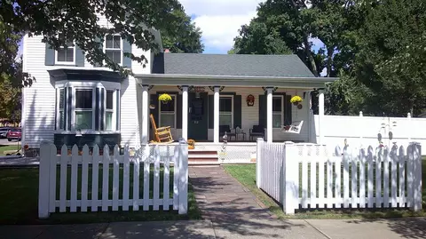 312 W Front St, Buchanan, MI 49107