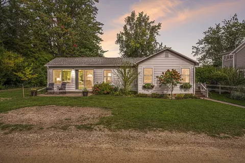 7249 B St, Casco, MI 49090