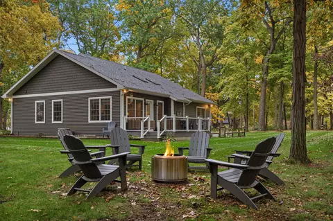 2917 White Oaks Rdg, Niles, MI 49107