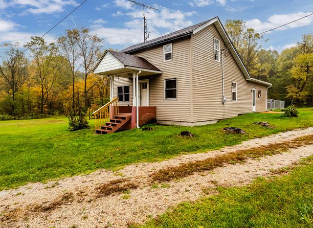 56189 Butcher Rd, Lawrence, MI 49064