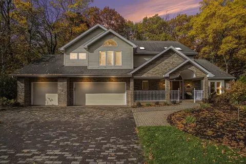 1876 Boardwalk, St. Joseph, MI 49085