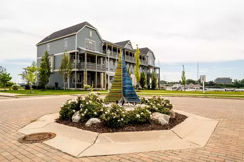 190 Mariners Cv, St. Joseph, MI 49085
