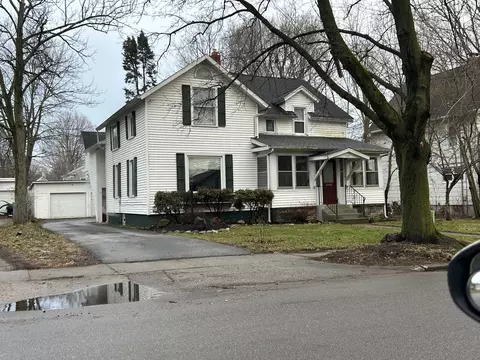 532 Oak Street Unit St #1, Niles, MI 49120