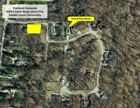 9244 E Locke Rd, Chikaming, MI 49129
