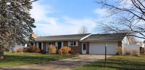 223 74th St, South Haven, MI 49090