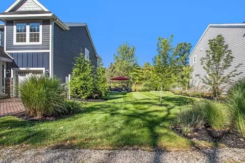 661 Meadow Dr UNIT SOUTH, Haven, MI 49090
