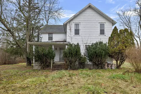12856 Flynn Rd, Chikaming, MI 49125