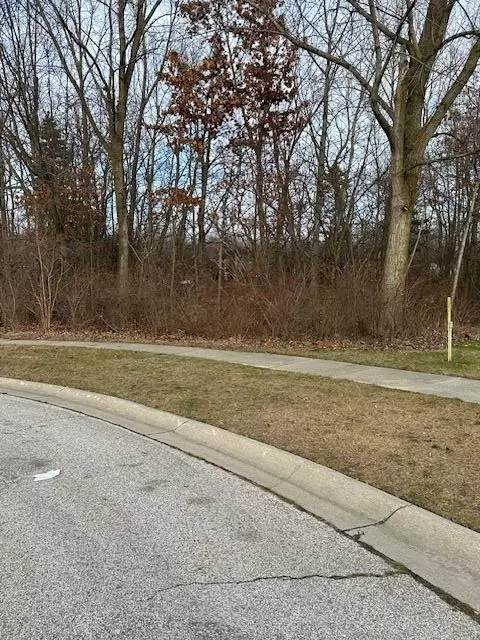 1415 Whispering Trl, Benton, MI 49022