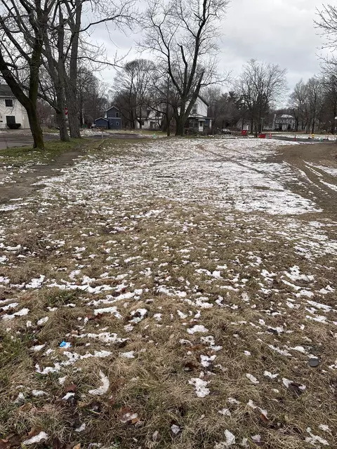 407 Clay St, Benton Harbor, MI 49022
