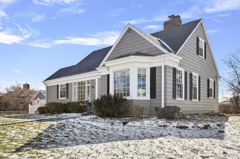 1218 Riverwood Ter, St. Joseph, MI 49085
