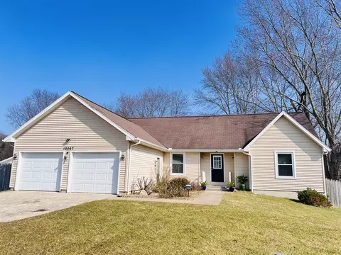 10267 N Tudor Rd, Berrien Springs, MI 49103