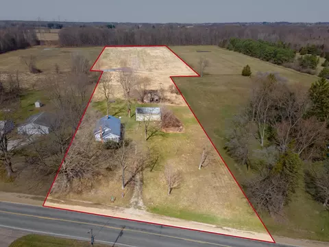 5389 Territorial Rd, Bainbridge, MI 49022