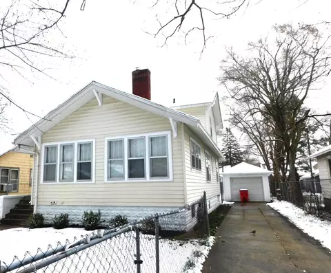 961 Ogden Ave, Benton Harbor, MI 49022