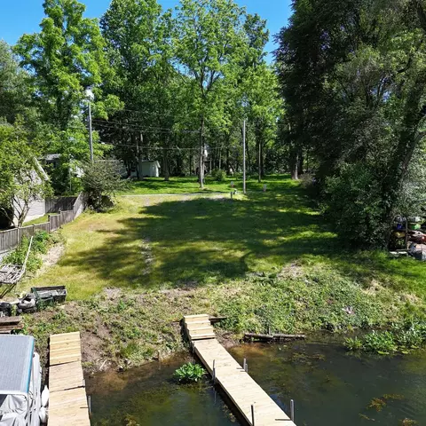 Vl E Bay Dr., Silver Creek, MI 49047