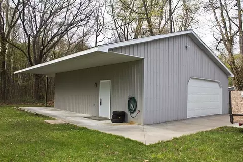 Vl Haley Road, Dowagiac, MI 49047