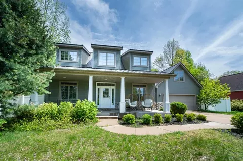 39 Lincoln Ave, South Haven, MI 49090