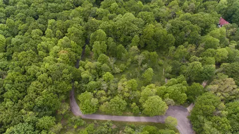 7070 Glenn Oaks Dr, Ganges, MI 49090