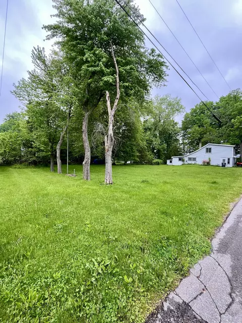 4916 Pier Street Rd, Watervliet, MI 49098