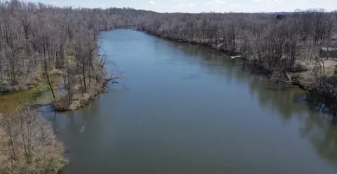 13180 E Lake Chapin Banks Rd, Buchanan, MI 49103