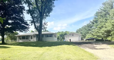 27862 Pine Lake St, Jefferson, MI 49112