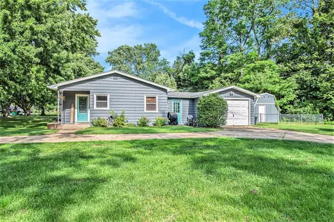 688 Miller Ln, St. Joseph, MI 49085