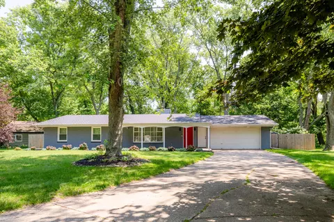 3365 Circle Dr, St. Joseph, MI 49085