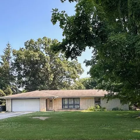 793 Lattimer Dr, St. Joseph, MI 49085