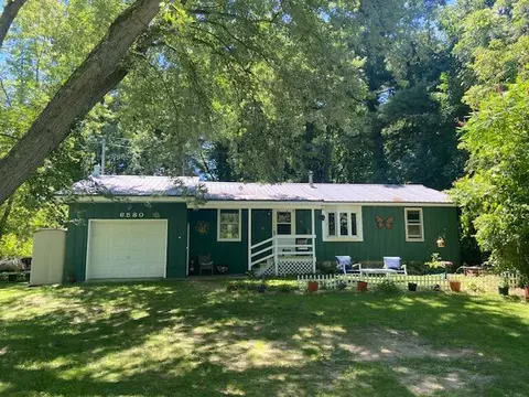 6580 120th Ave, Ganges, MI 49408