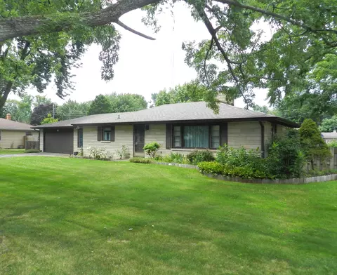 155 Jamesway, St. Joseph, MI 49022