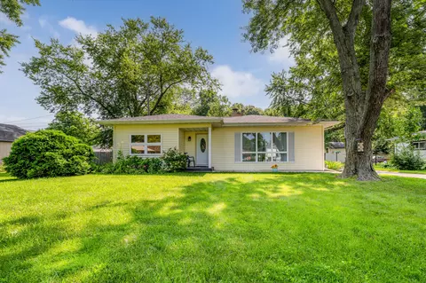 2195 Truman Dr, Benton, MI 49022