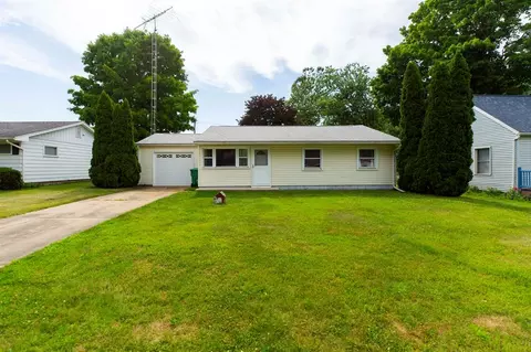 1830 S 12th St, Niles, MI 49120