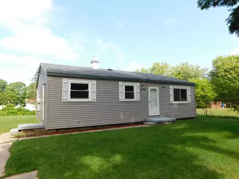 1110 Mcintosh Dr, Benton, MI 49022
