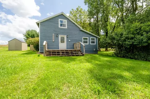 8223 Hochberger Rd, Eau Claire, MI 49111