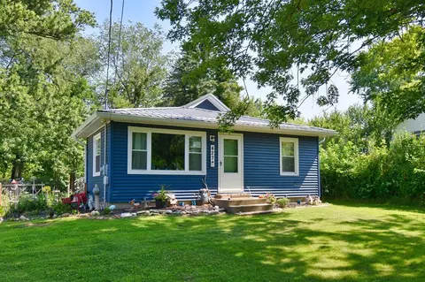 427 Meade Rd, Niles, MI 49120